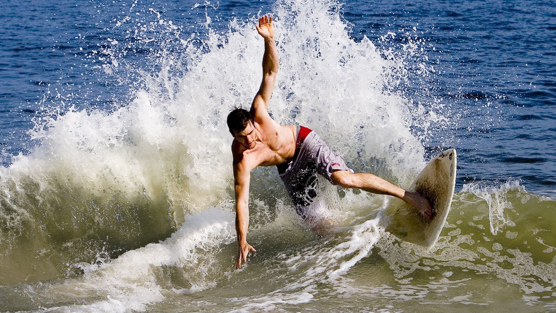 开云体育下载-《英雄联盟》“荣耀之门”预选赛，开启全新篇章！